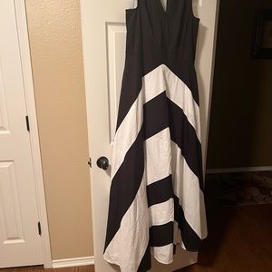 Black and White Cotton Chevron Print Maxi Dress 👗